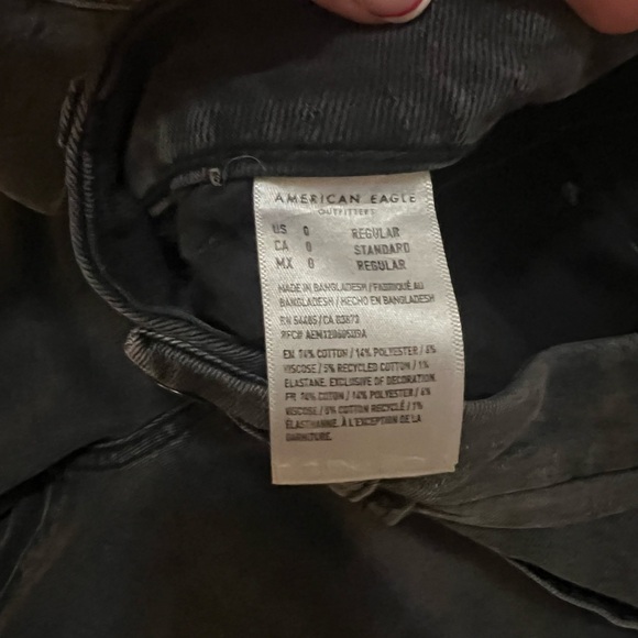American Eagle Mom Jeans - Picture 3 of 4